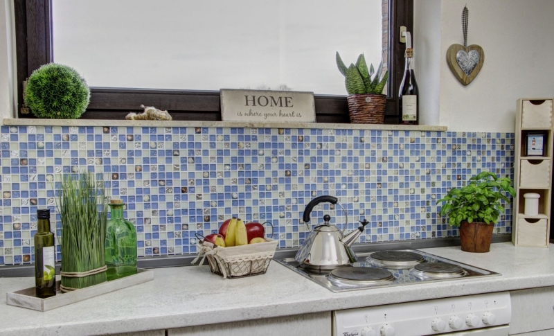 Muestra de mano mosaico azulejo Azulejo backsplash Azul translúcido Mosaico de vidrio Cristal concha azul MOS82B-0104_m