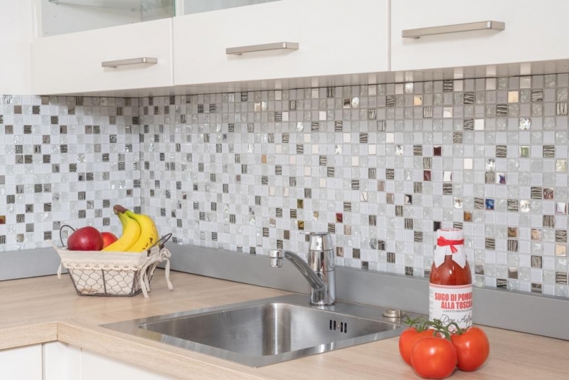Muestra de mano mosaico azulejo espejo translúcido acero inoxidable vidrio blanco mosaico Cristal acero vidrio blanco MOS63-CM-424_m