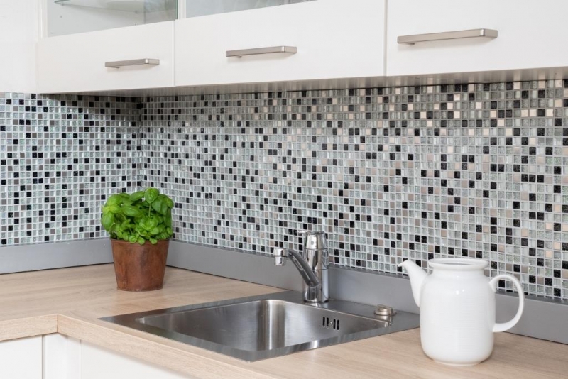 Muestra de mano mosaico azulejo Azulejo espejo translúcido acero inoxidable plata negro Mosaico de vidrio Cristal acero plata negro MOS92-0207_m