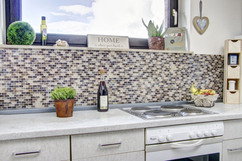 Muestra de mano mosaico azulejo backsplash translúcido beige oscuro ladrillo vidrio mosaico cristal piedra emperador oscuro MOS87-B1155_m