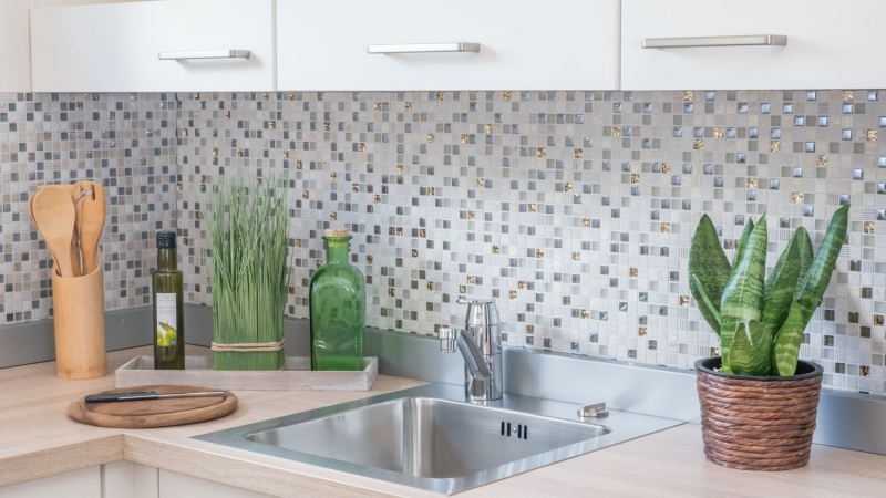 Muestra de mano azulejo mosaico Azulejo backsplash Translúcido oro gris claro Mosaico de vidrio Piedra de cristal EP oro gris claro MOS92-HQ12_m