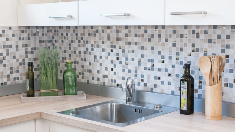 Muestra de mano mosaico azulejo Azulejo espejo translúcido gris claro plata Mosaico de vidrio Piedra de cristal EP gris claro plata MOS92-HQ20_m