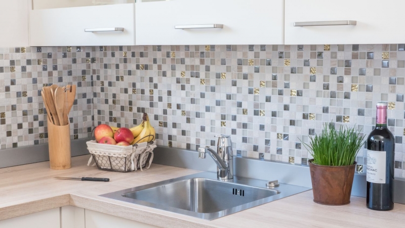 Muestra de mano mosaico azulejo Azulejo backsplash Translúcido oro gris claro Mosaico de vidrio Piedra de cristal EP oro gris claro MOS83-HQ22_m