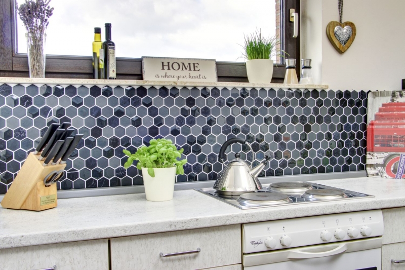 Muestra de mano mosaico azulejo Azulejo backsplash Negro translúcido Hexágono mosaico de vidrio Piedra de cristal 3D negro MOS11D-33_m