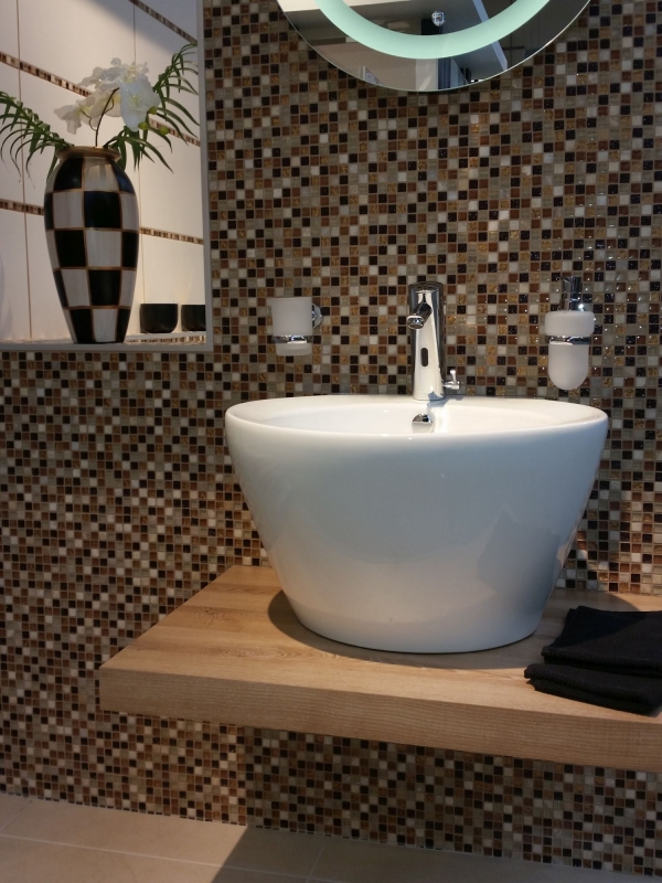 Muestra de mano mosaico azulejo Azulejo backsplash Translúcido beige marrón Mosaico de vidrio Piedra de cristal beige marrón MOS92-1206_m