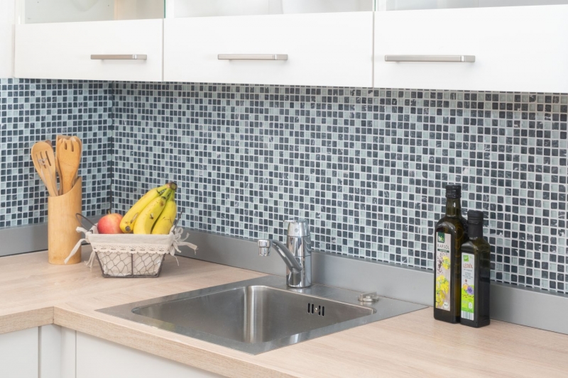 Muestra de mano azulejo mosaico Azulejo backsplash Gris translúcido Mosaico de vidrio Piedra de cristal gris MOS92-0204_m