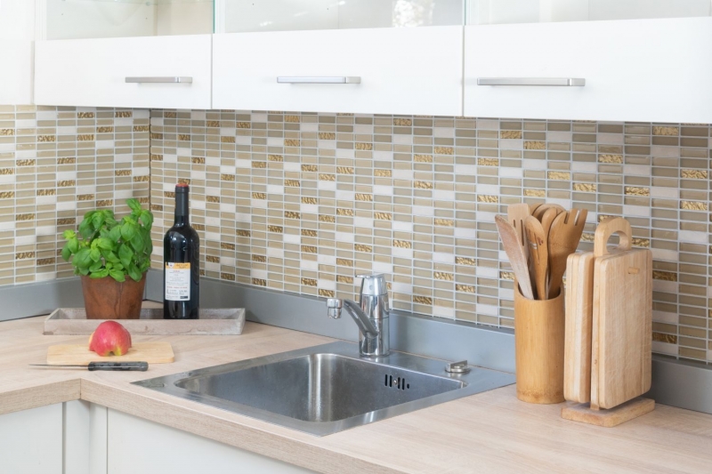 Muestra de mano mosaico azulejo azulejo backsplash translúcido blanco oro varillas vidrio mosaico cristal piedra blanco mate oro MOS87-1202_m