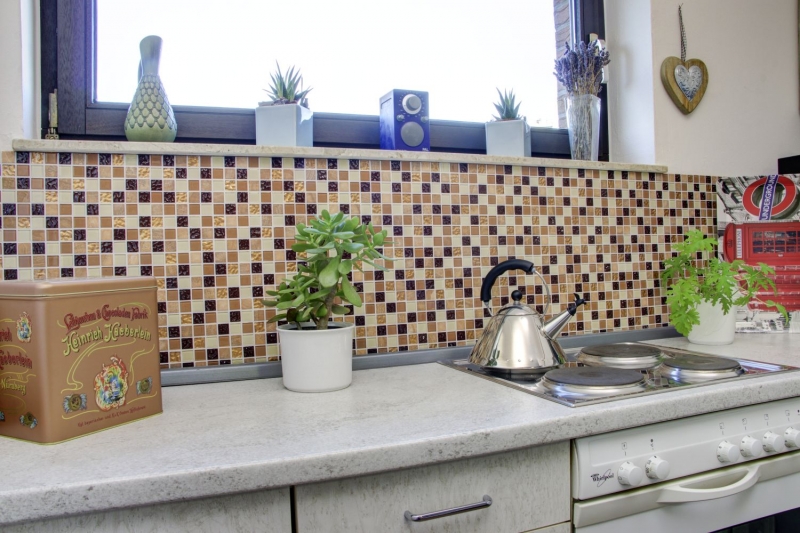 Muestra de mano mosaico azulejo Azulejo backsplash autoadhesivo Piedra translúcida beige marrón Mosaico de vidrio Piedra de cristal beige marrón MOS200-4M372_m