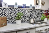 Mosaico de azulejos de cocina splashback autoadhesiva marrón negro blanco mosaico de vidrio marrón negro blanco MOS200-4CM30_f