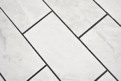 Muestra de mano rectángulo AC efecto piedra Carrara look Subway Level brillante pared azulejo backsplash cocina ducha baño MOS200-CLG_m