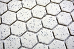 Muestra de mano mosaico azulejo cerámica crema blanco hexagaon moteado sin esmaltar MOS11A-0103-R10_m