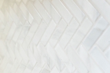 Muestra de mano mosaico azulejo cerámica espiga efecto piedra blanco azulejo backsplash cocina MOS24-SO10_m
